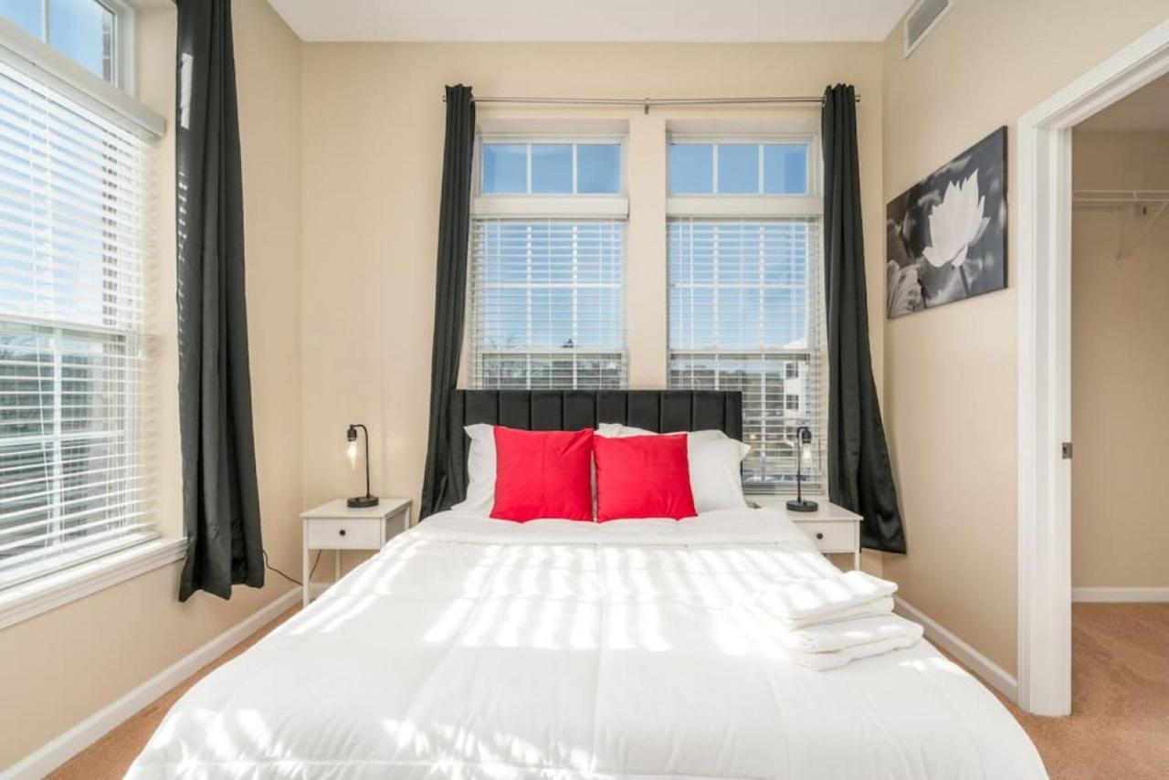 Апартаменты Private Bed Downtown Indy - Shared Индианаполис Экстерьер фото